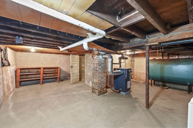 50 Grand Ave, Pittsfield, MA 01201