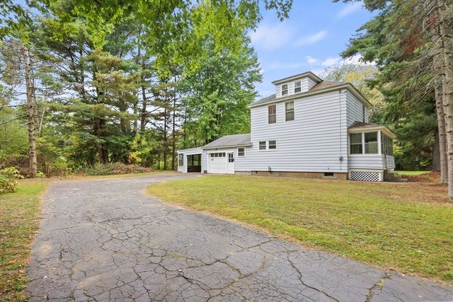 50 Grand Ave, Pittsfield, MA 01201