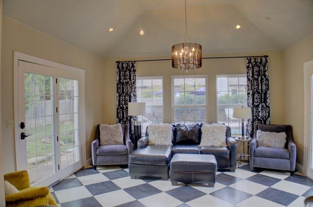 5011 E 110th Street, Tulsa, OK 74137