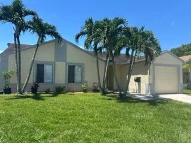 18970 Cloud Lake Circle, Boca Raton, FL 33496
