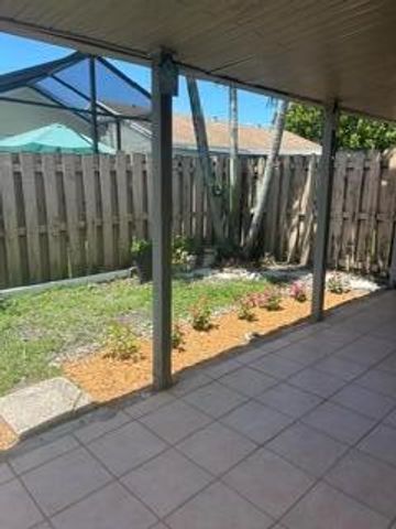 18970 Cloud Lake Circle, Boca Raton, FL 33496