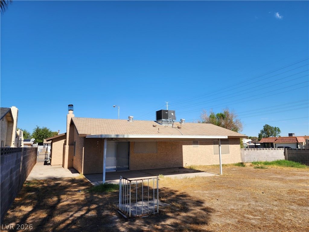 5365 Ithaca Avenue, Las Vegas, NV 89122 — exterior