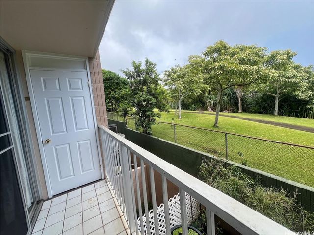 1720 Huna Street B310, Honolulu, HI 96817