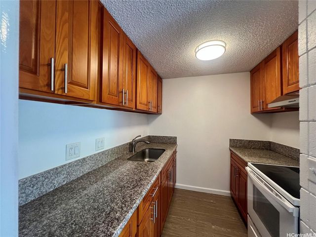 1720 Huna Street B310, Honolulu, HI 96817