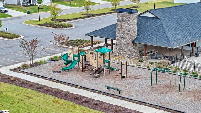 307 Mosby Drive, Fountain Inn, SC 29644