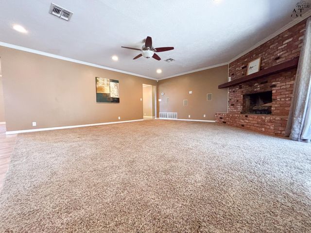 1110 SYCAMORE DRIVE, Burkburnett, TX 76354