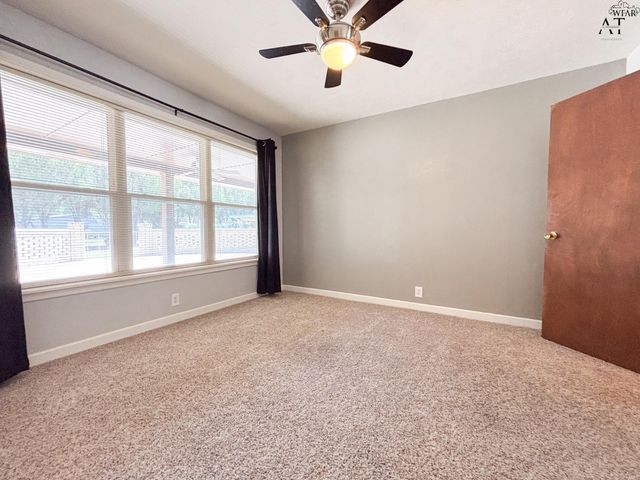 1110 SYCAMORE DRIVE, Burkburnett, TX 76354
