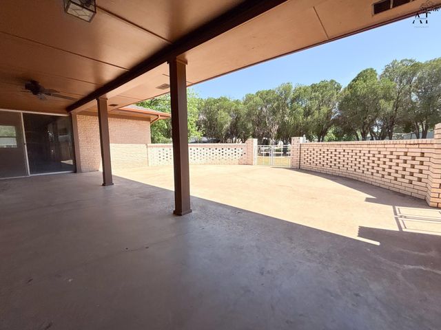 1110 SYCAMORE DRIVE, Burkburnett, TX 76354