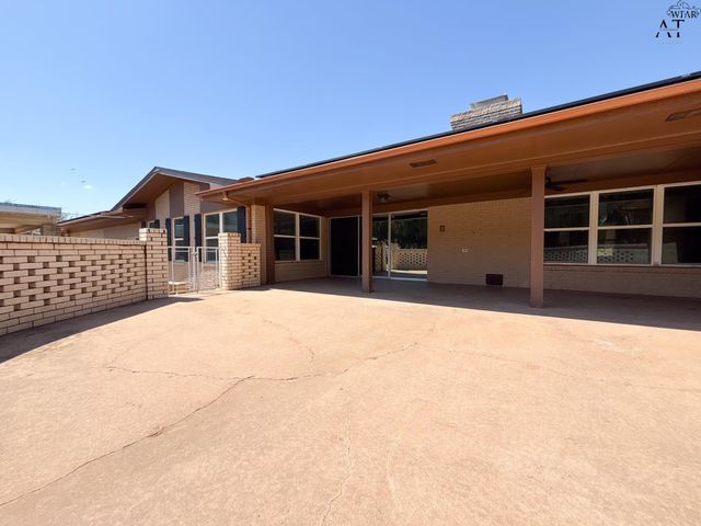 1110 SYCAMORE DRIVE, Burkburnett, TX 76354