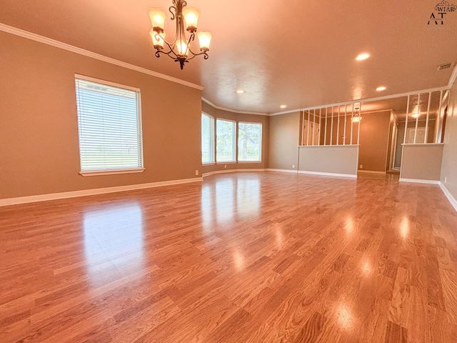 1110 SYCAMORE DRIVE, Burkburnett, TX 76354