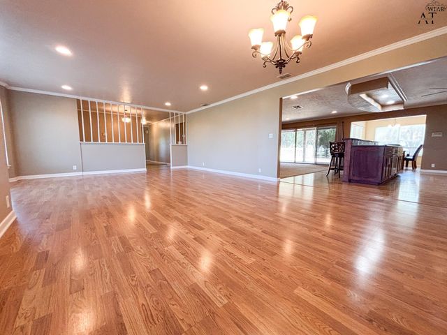 1110 SYCAMORE DRIVE, Burkburnett, TX 76354