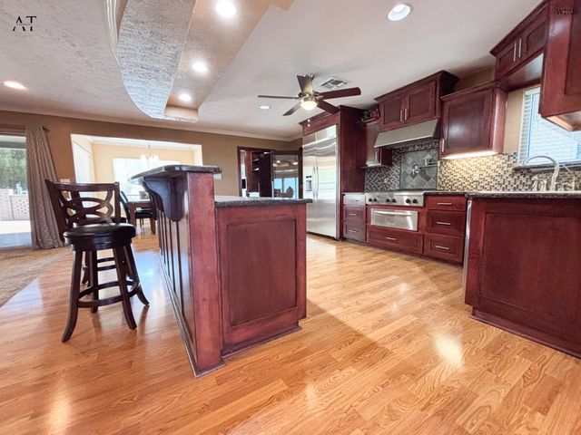 1110 SYCAMORE DRIVE, Burkburnett, TX 76354