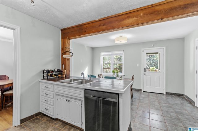 1333 CRESTHILL ROAD, Birmingham, AL 35213