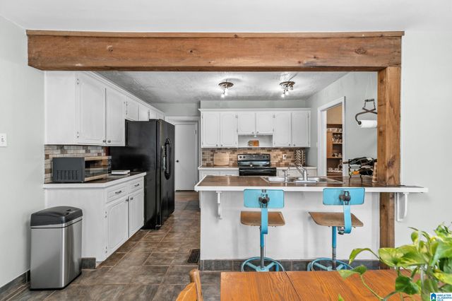 1333 CRESTHILL ROAD, Birmingham, AL 35213