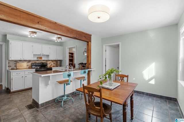 1333 CRESTHILL ROAD, Birmingham, AL 35213