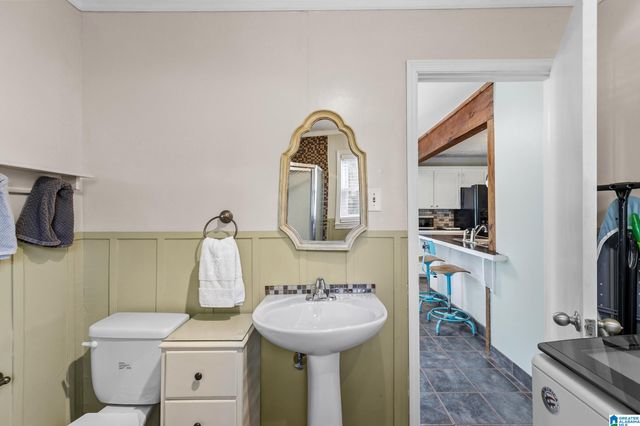 1333 CRESTHILL ROAD, Birmingham, AL 35213