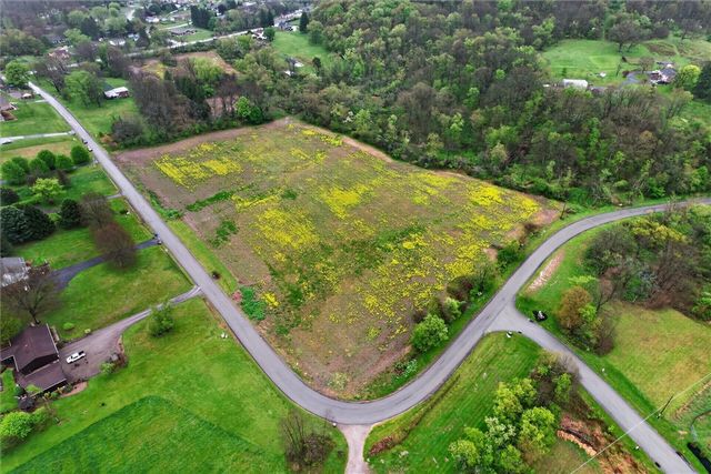 214 S Pike Road, Buffalo Twp, PA 16055