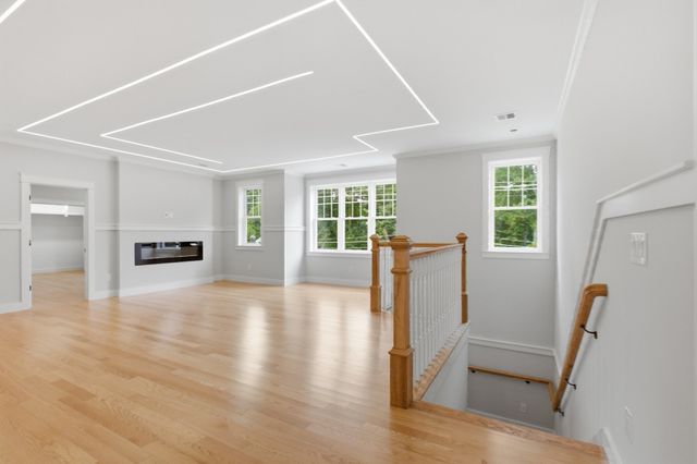 30 Mill St, Holliston, MA 01746