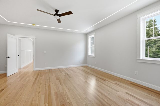30 Mill St, Holliston, MA 01746