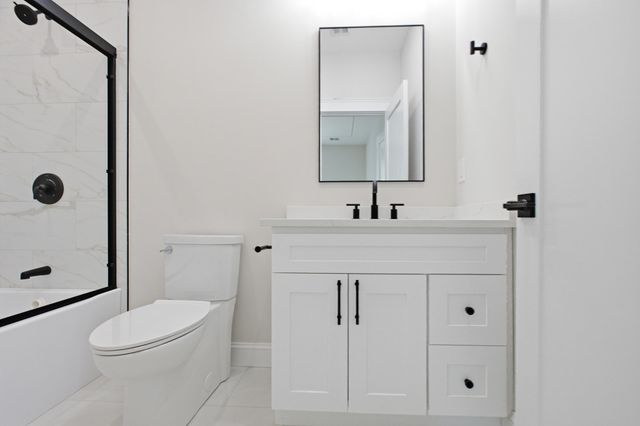 30 Mill St, Holliston, MA 01746