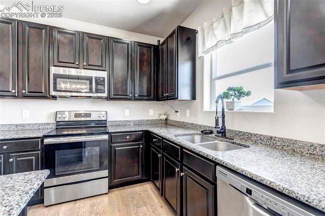 7222 Peachleaf Drive, Colorado Springs, CO 80925