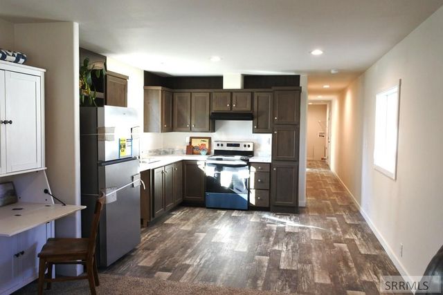 411 8th Street, Idaho Falls, ID 83401