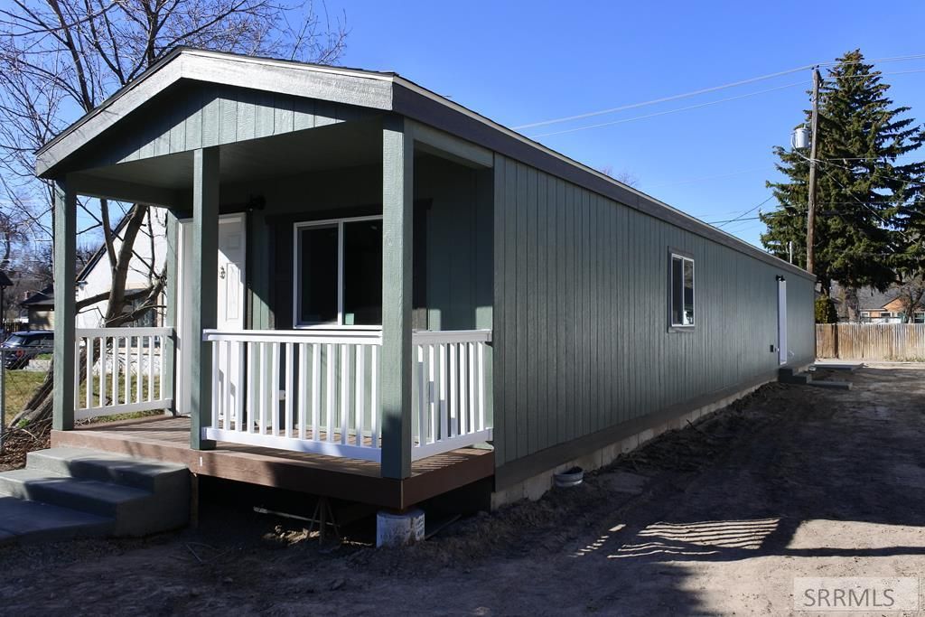 411 8th Street, Idaho Falls, ID 83401