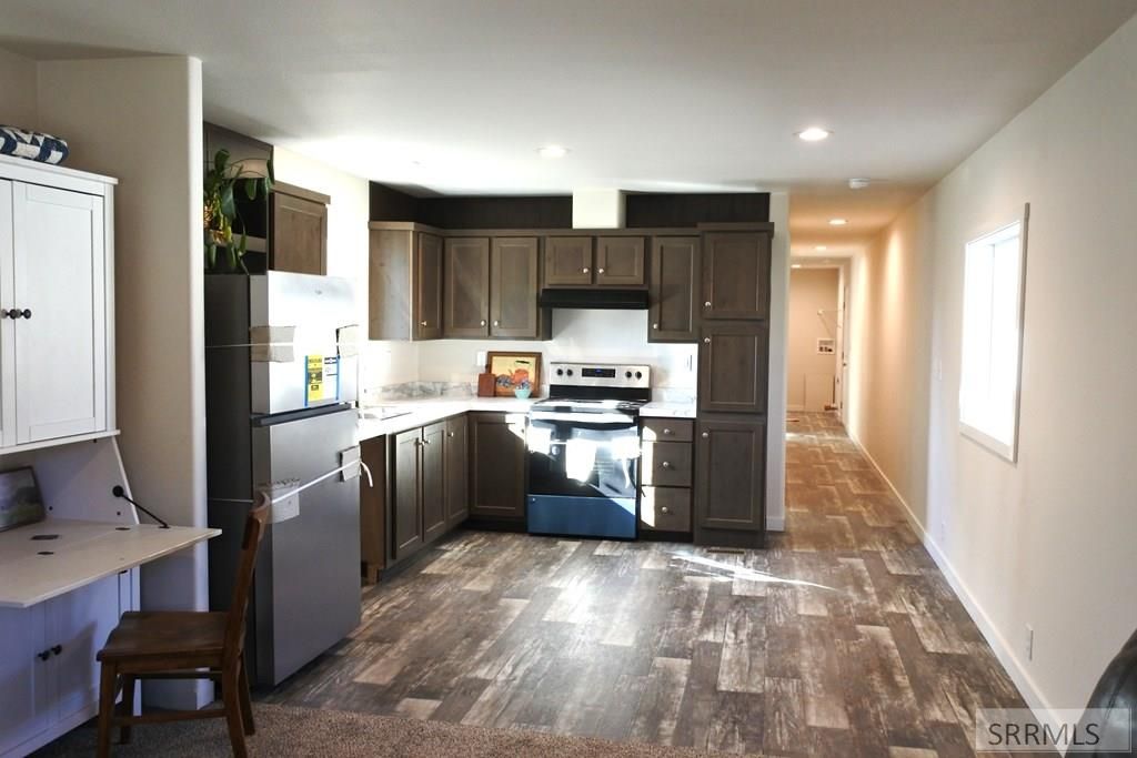 Image 4 of property listing at 411 8th Street, Idaho Falls, ID 83401