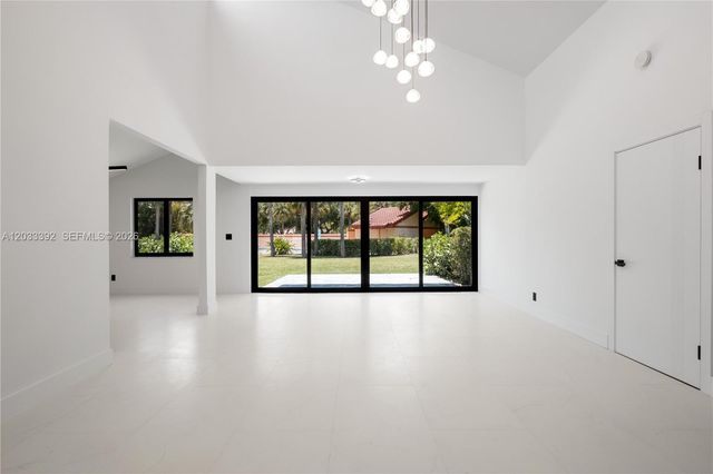 1543 SW 1st Avenue, Boca Raton, FL 33432