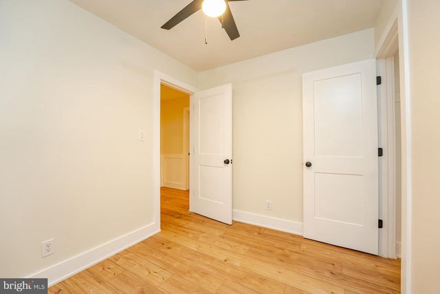 16 VIRGINIA AVE, Cape May Court House, NJ 08210