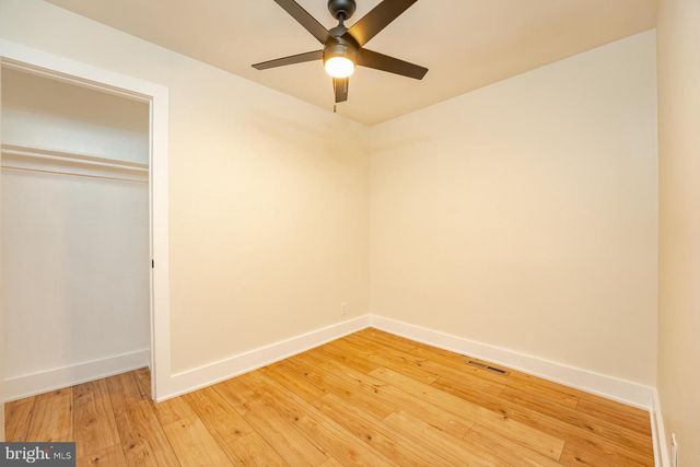 16 VIRGINIA AVE, Cape May Court House, NJ 08210