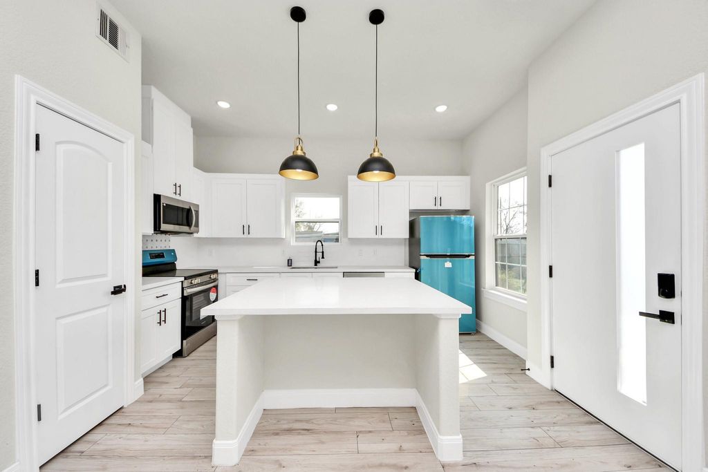 7815 Joy Street A, Houston, TX 77028