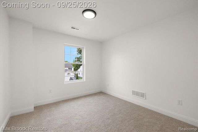 27828 Groveland Street, Madison Heights, MI 48071