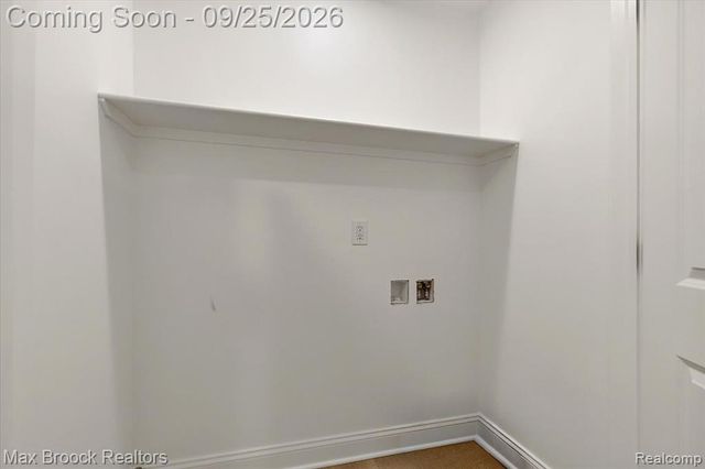 27828 Groveland Street, Madison Heights, MI 48071