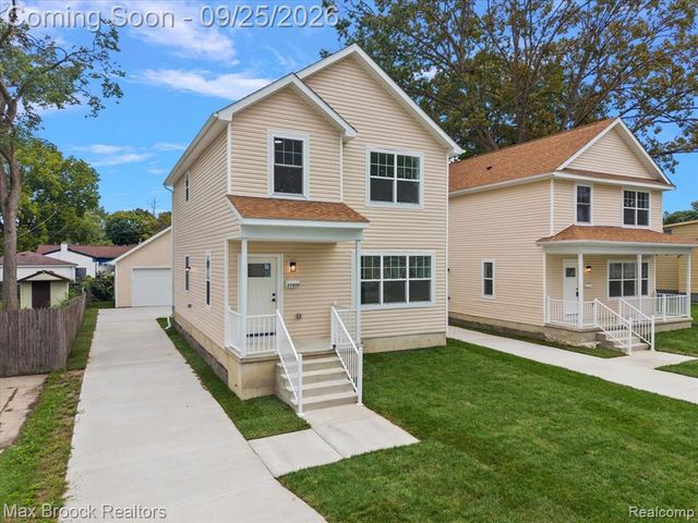 27828 Groveland Street, Madison Heights, MI 48071