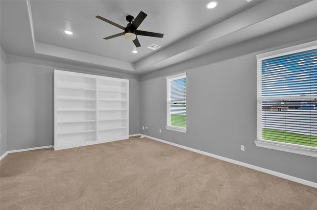 2704 Woodlawn Court, Shawnee, OK 74804