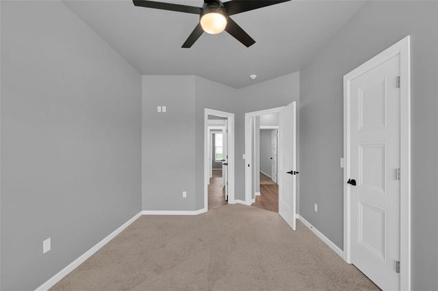 2704 Woodlawn Court, Shawnee, OK 74804