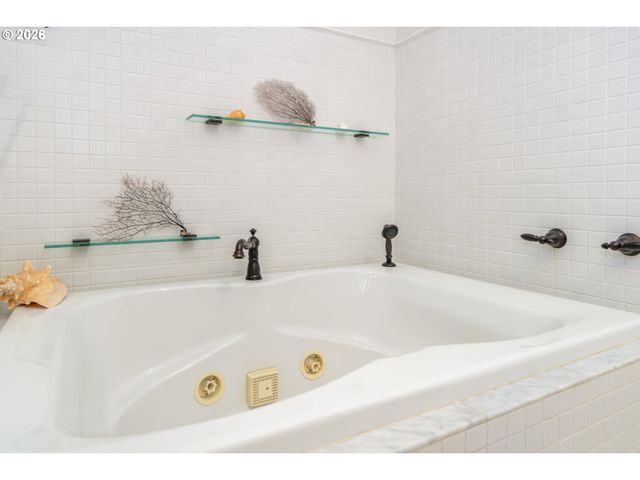 7850 BROOTEN MOUNTAIN Loop, Pacific City, OR 97135