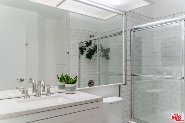 7640 Oso Avenue 217, Winnetka (los Angeles), CA 91306