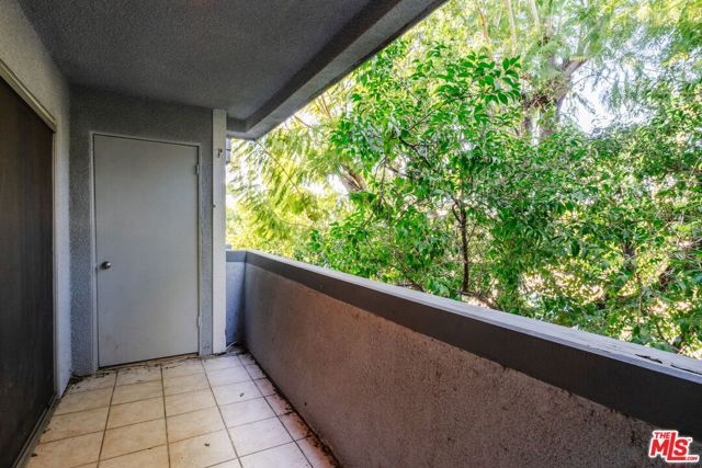 7640 Oso Avenue 217, Winnetka (los Angeles), CA 91306