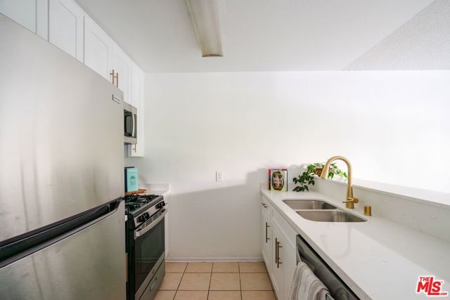 7640 Oso Avenue 217, Winnetka (los Angeles), CA 91306