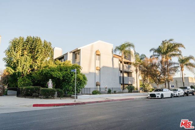 7640 Oso Avenue 217, Winnetka (los Angeles), CA 91306