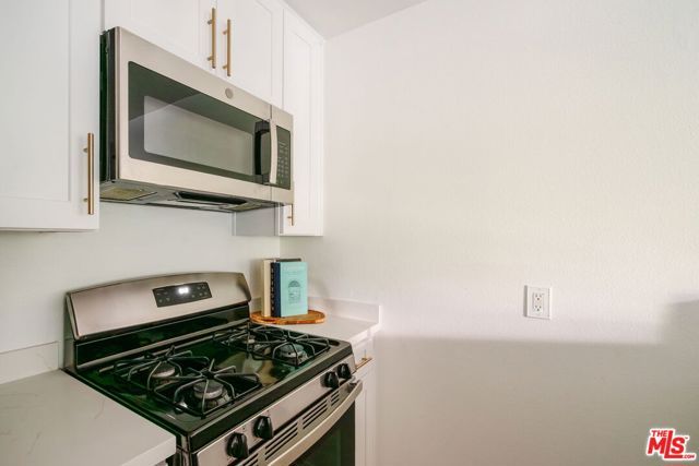 7640 Oso Avenue 217, Winnetka (los Angeles), CA 91306