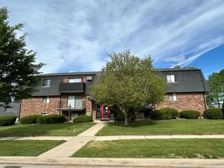 428 Cavalier Court 4, West Dundee, IL 60118