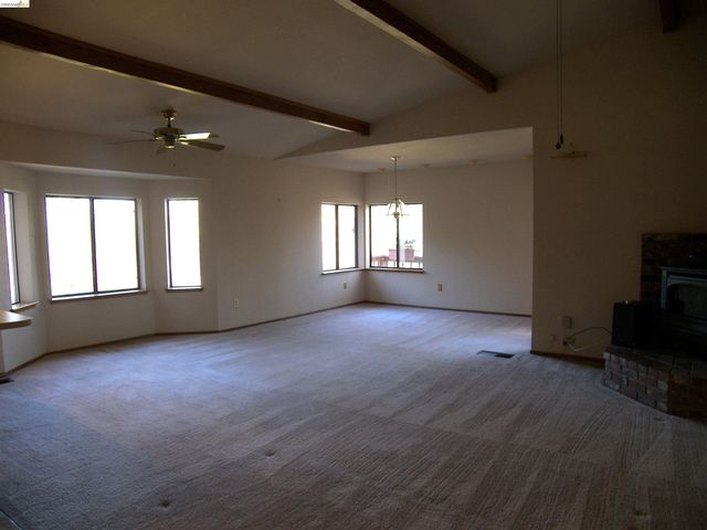 21076 Hillcroft Dr., Groveland, CA 95321