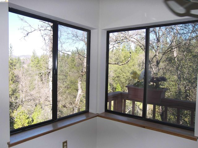 21076 Hillcroft Dr., Groveland, CA 95321