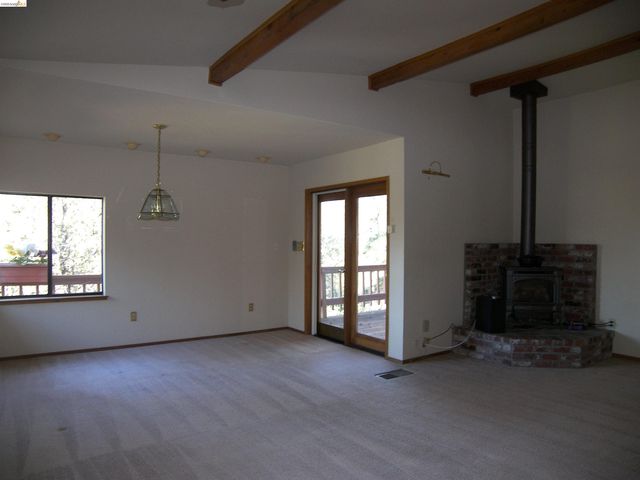 21076 Hillcroft Dr., Groveland, CA 95321