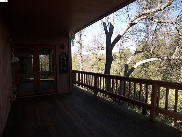 21076 Hillcroft Dr., Groveland, CA 95321