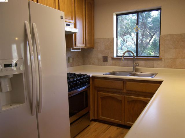 21076 Hillcroft Dr., Groveland, CA 95321