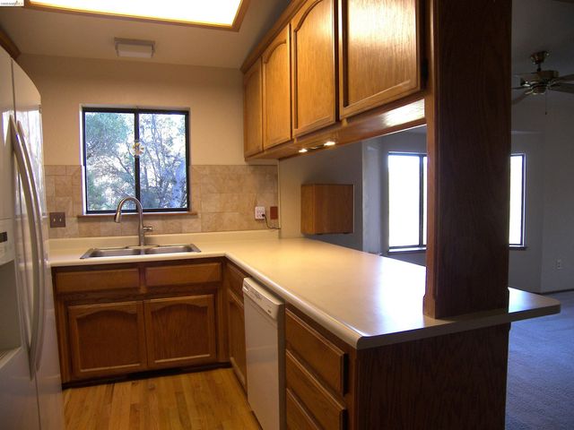 21076 Hillcroft Dr., Groveland, CA 95321